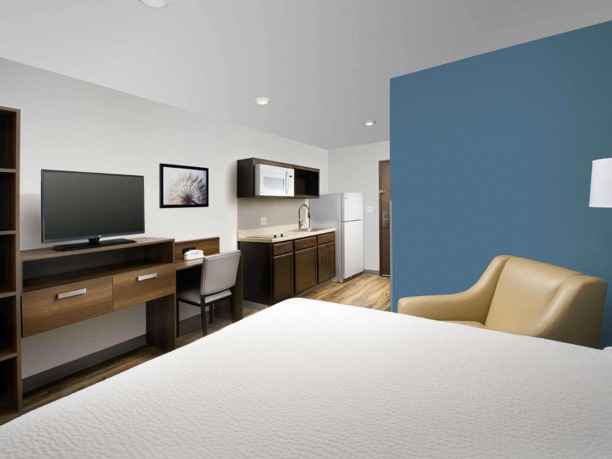 Woodspring Suites Albuquerque Exterior photo