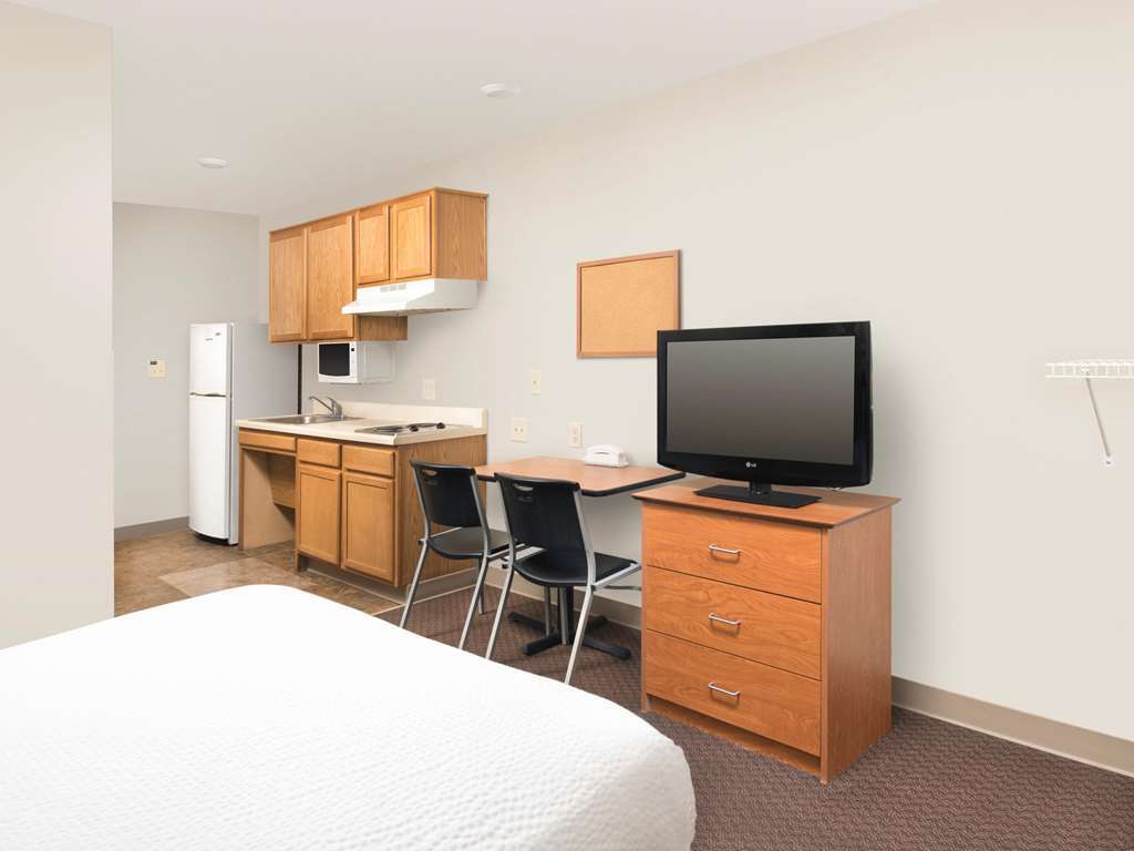Woodspring Suites Albuquerque Room photo