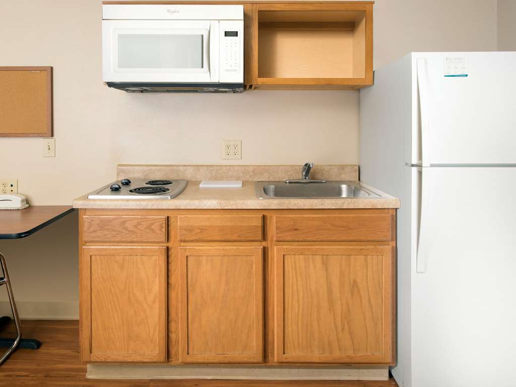 Woodspring Suites Albuquerque Room photo